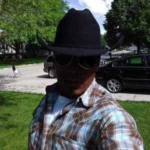 Meet your Posher, Jorge